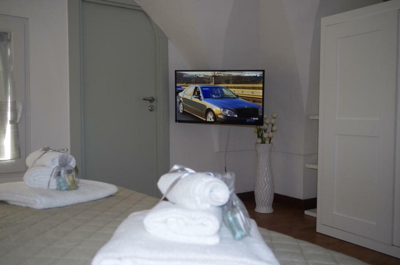 Ferrante D'Aragona Rooms Λέτσε Εξωτερικό φωτογραφία